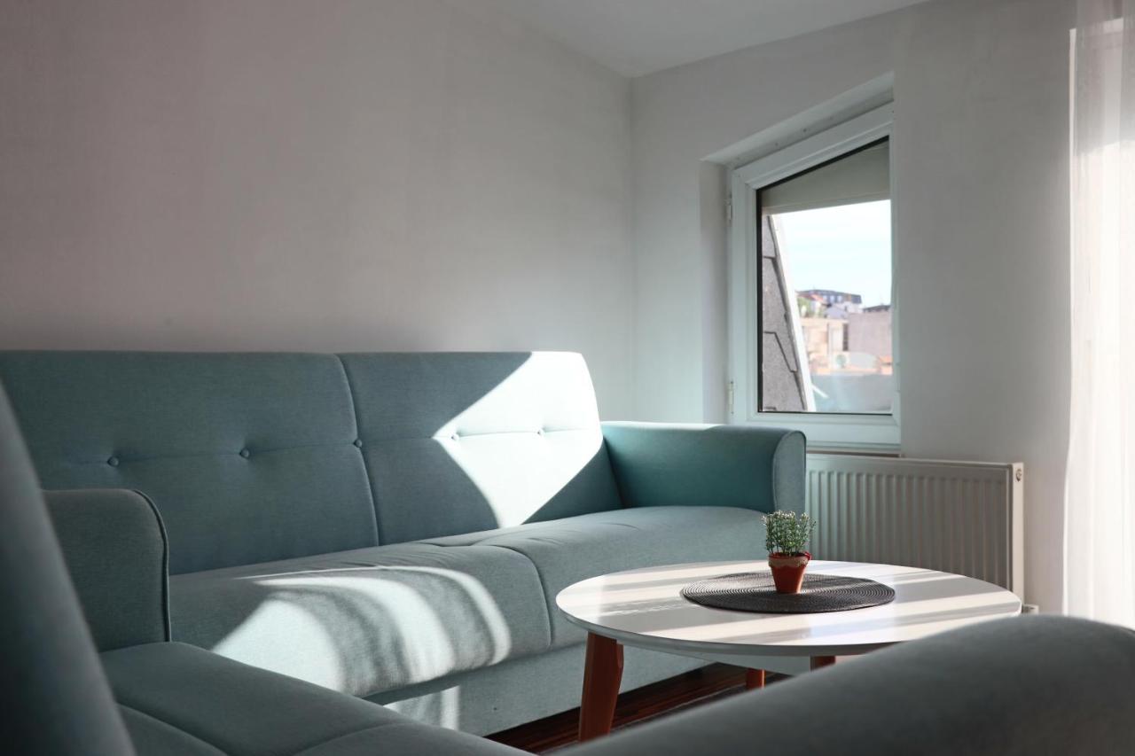 Malda'S Apartment Prishtinë Ngoại thất bức ảnh