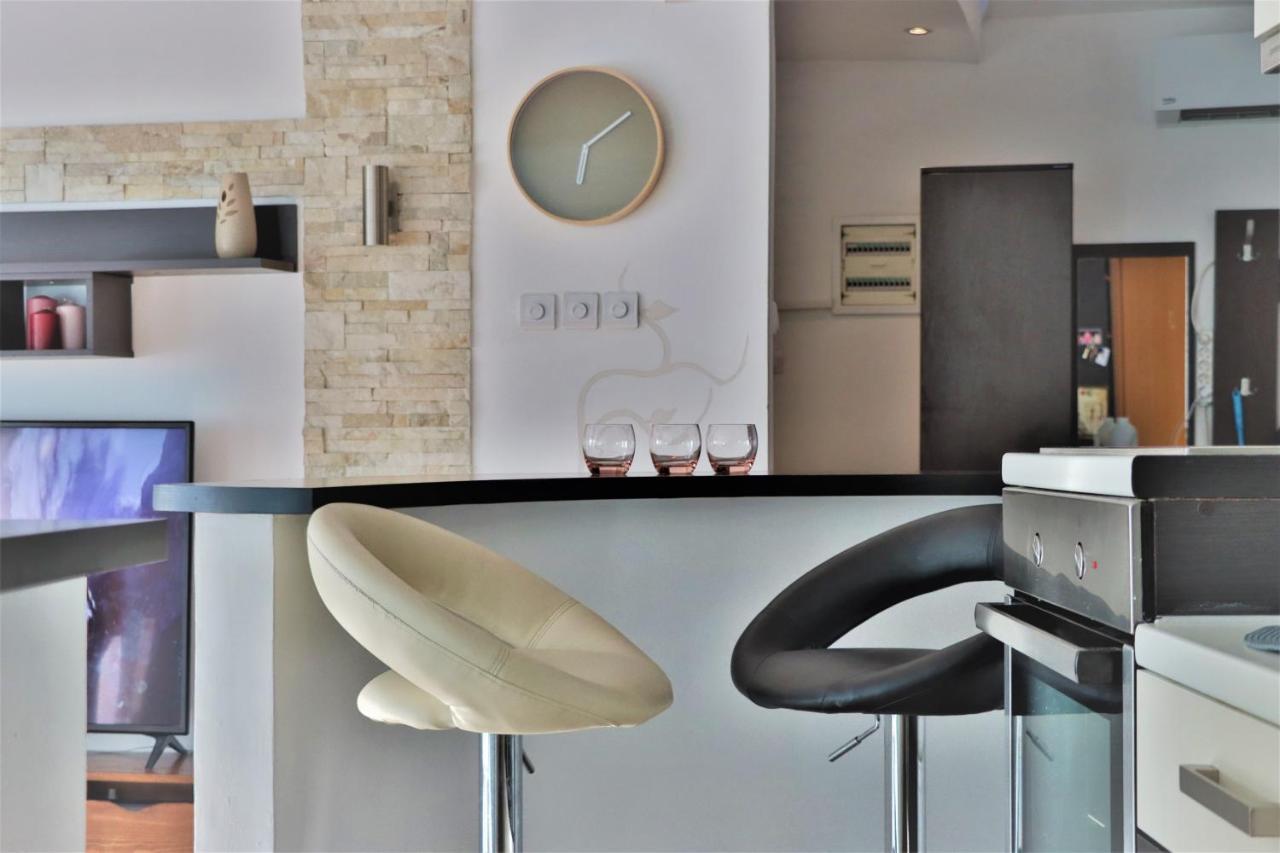 Malda'S Apartment Prishtinë Ngoại thất bức ảnh