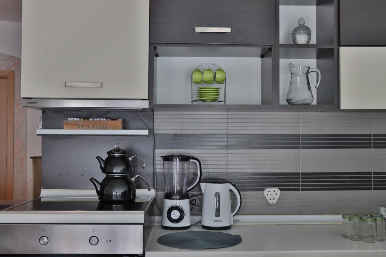Malda'S Apartment Prishtinë Ngoại thất bức ảnh